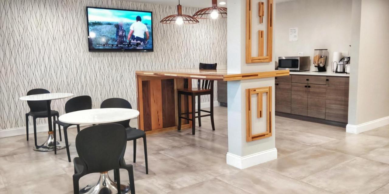Arya Inn And Suites Irving Exteriör bild